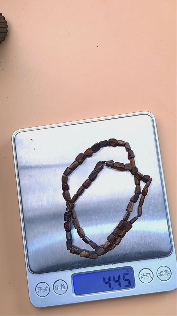 沉香手串文莱黑棋沉水随形多圈4mm  3125