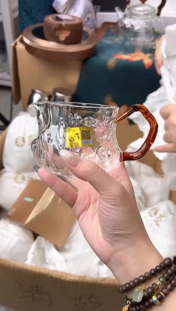 禾墨桩语琥珀色