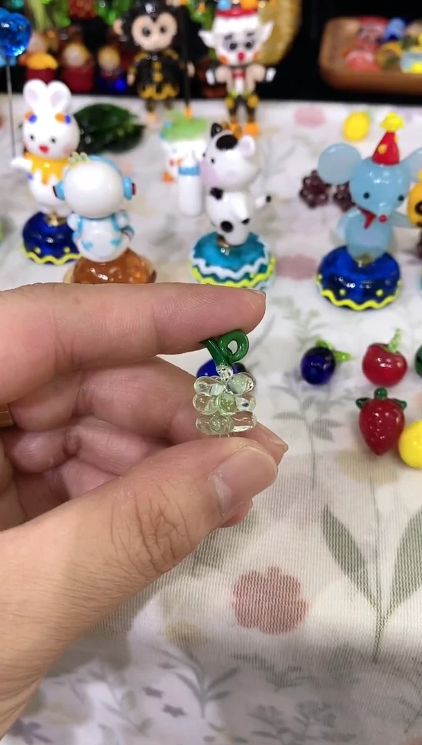 琉璃手工艺品小*.绿葡萄