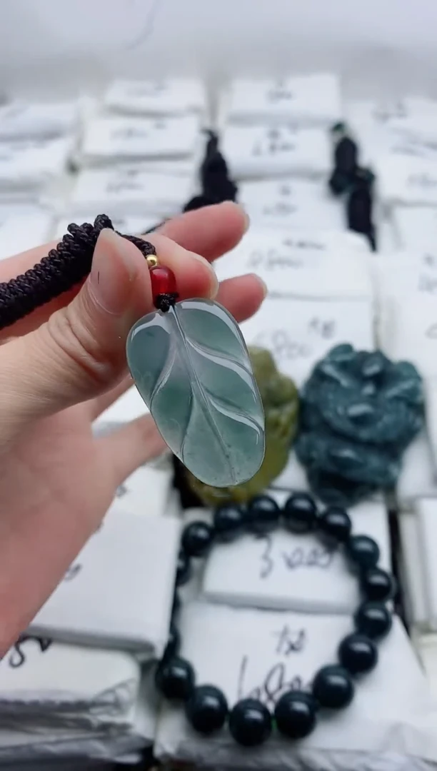 颈饰未镶嵌翡翠8