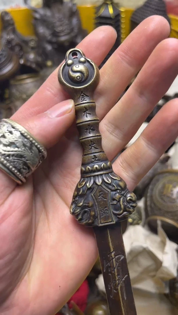 精美铜器，点击下单