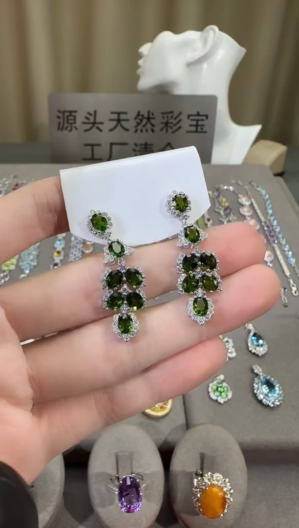 银S925镶嵌透辉石耳坠3*6mm耳坠设计款