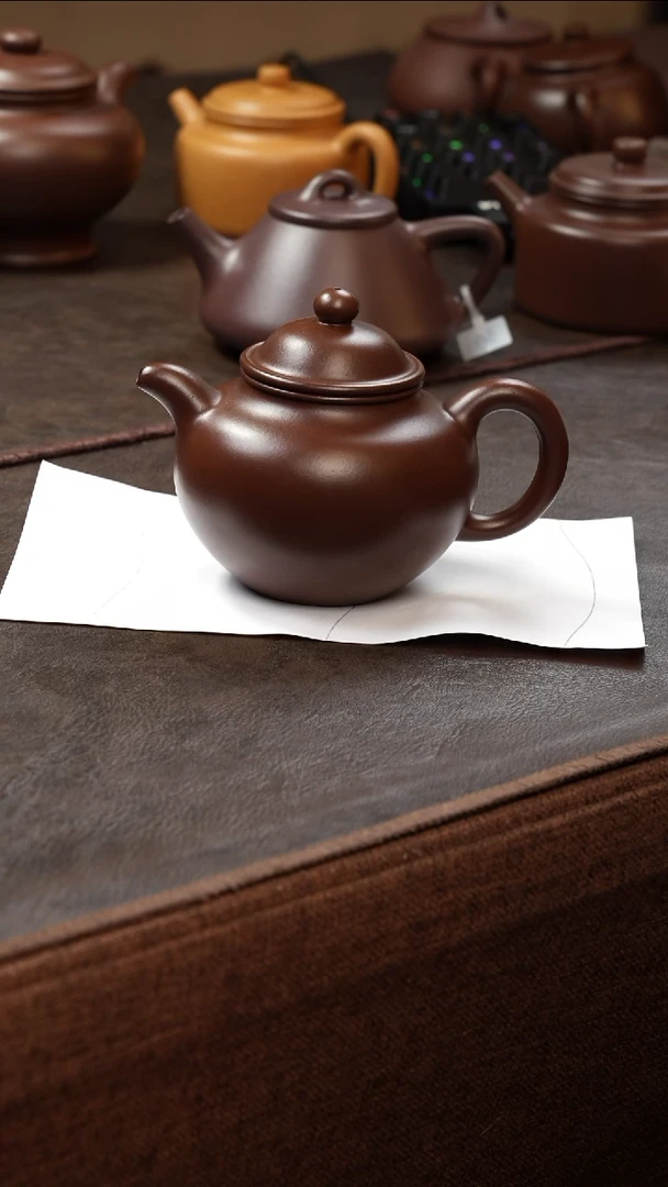 茶壶紫砂壶·22老紫泥掇球300cc