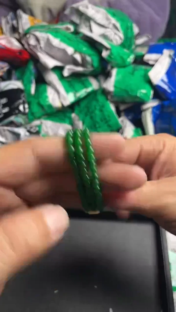 强子收货--所见即所得--多样性发货--绿色手串