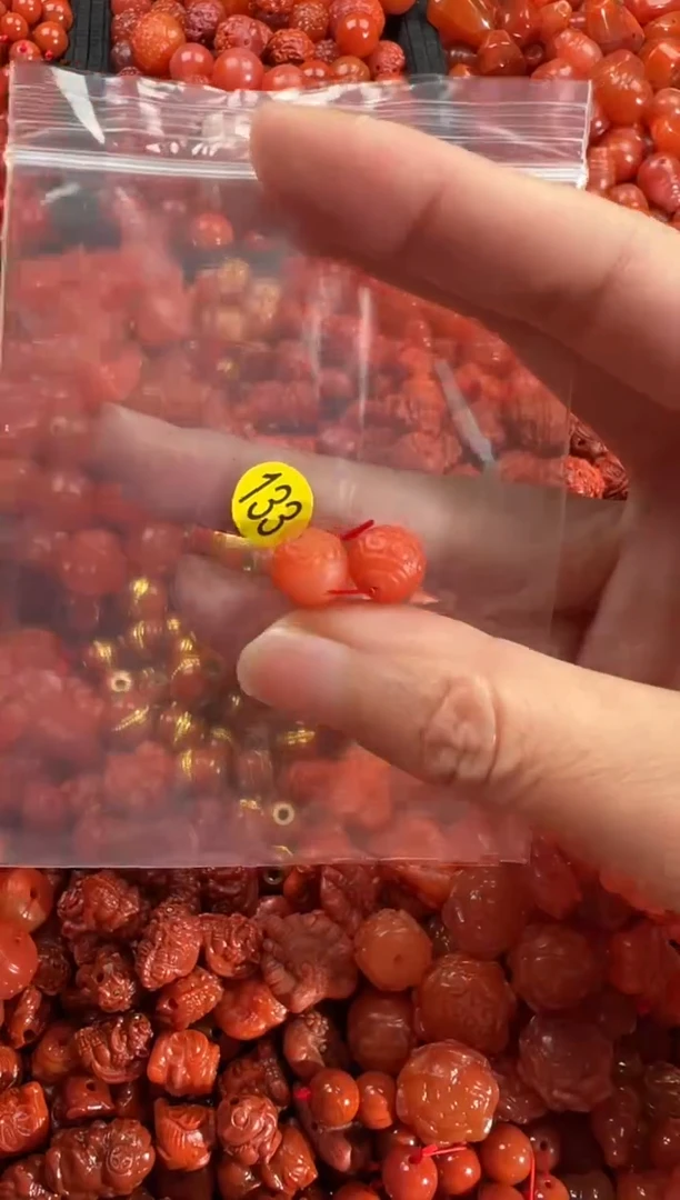 【闪购商品】南红玛瑙颈饰未镶嵌1