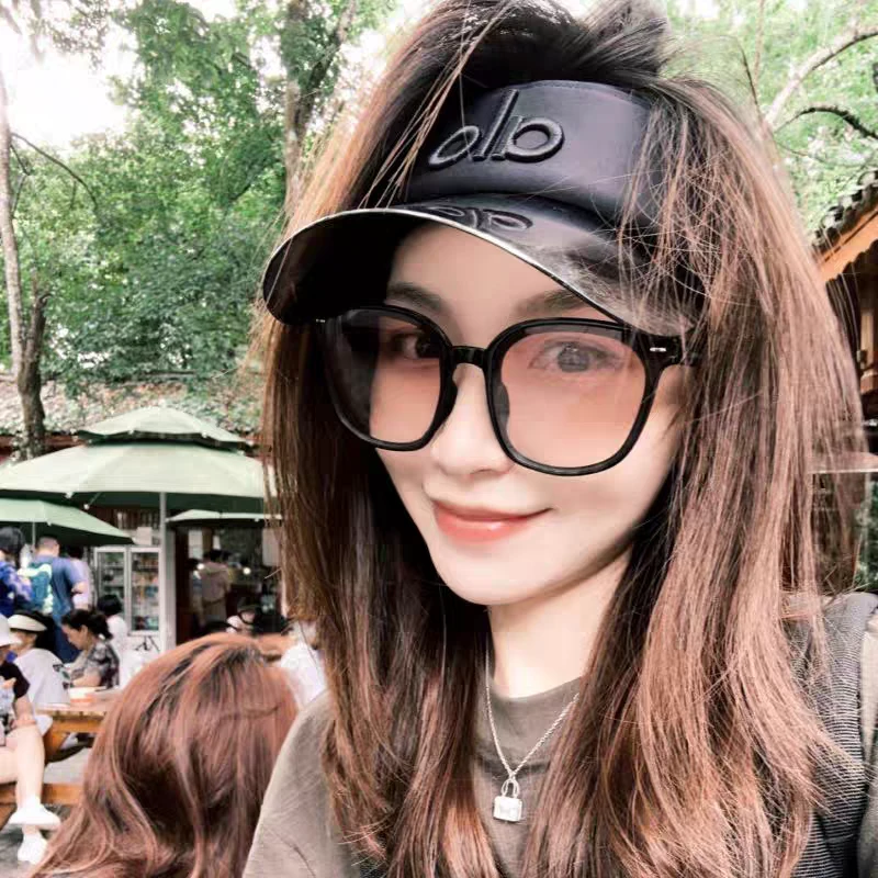 alo空顶帽夏日穿搭的点睛之笔 时尚防晒百搭夏季必备