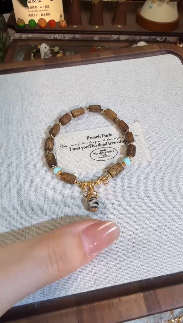 【闪购商品】玛瑙/玉髓手链银S925镶嵌绿奇楠桶珠