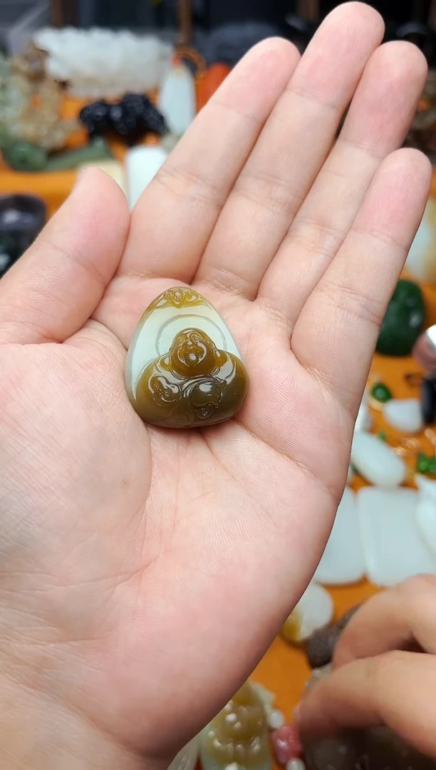 【闪购商品】和田玉颈饰未镶嵌佛