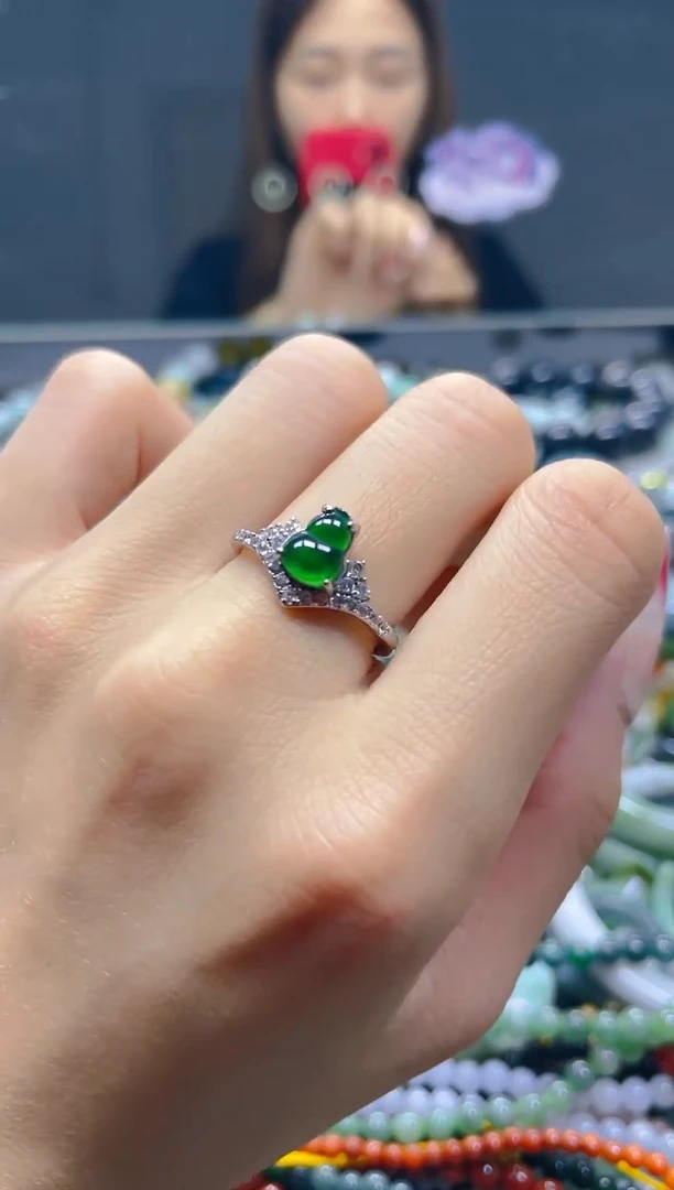 颈饰未镶嵌翡翠/H/翡翠A货，一件也是批发价