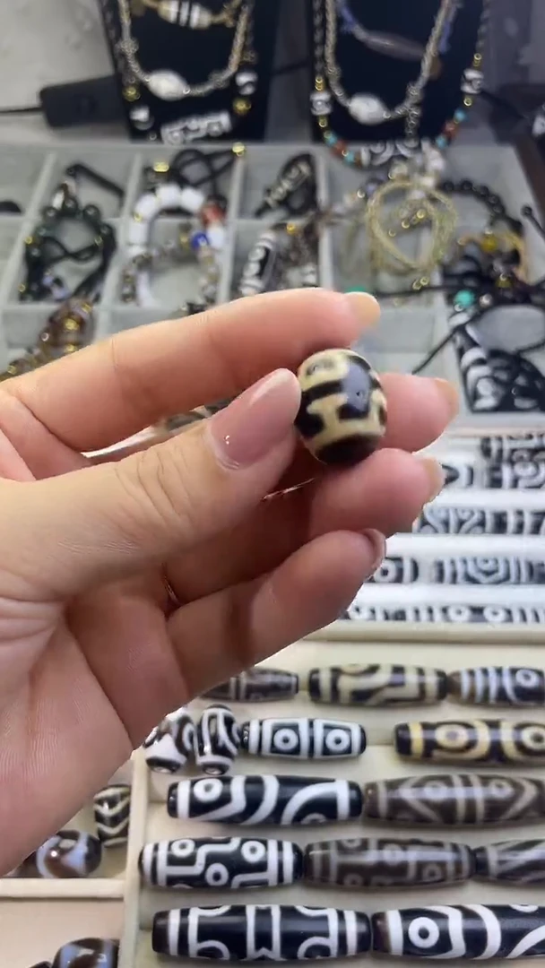 未镶嵌颈饰玛瑙/玉髓1