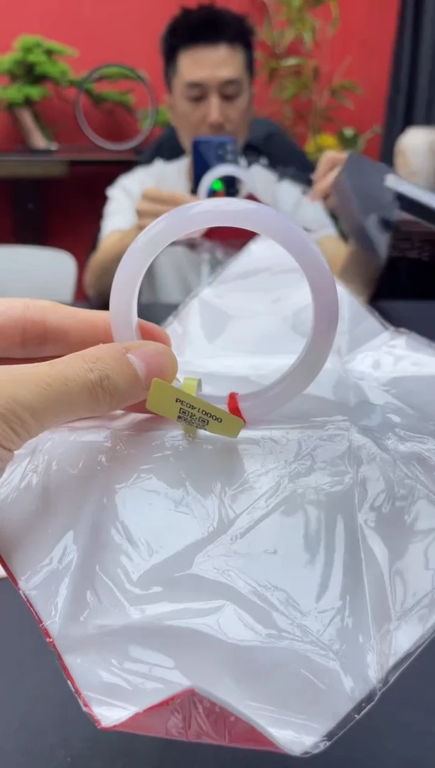 未镶嵌手镯翡翠4