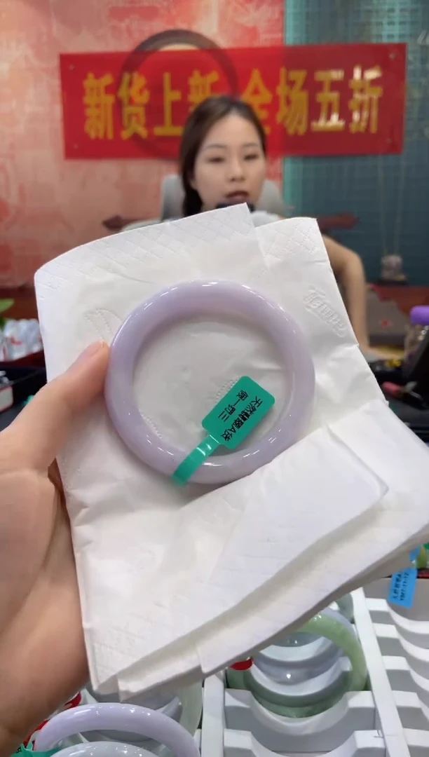 翡翠手镯未镶嵌多人28489