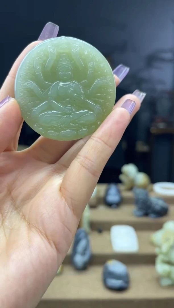 颈饰未镶嵌和田玉1
