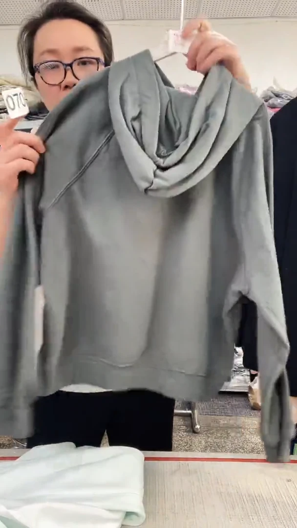 T****y丽笙服饰 070