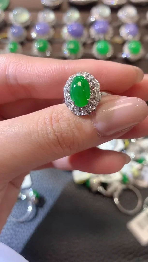 【闪购商品】翡翠戒指18K金镶嵌A45翡翠