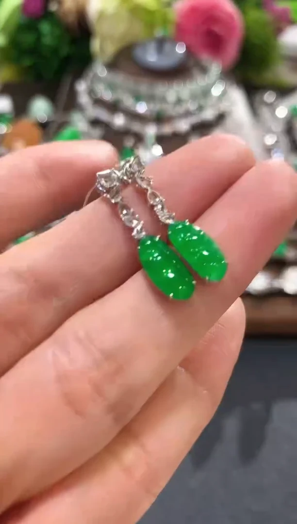 18K金镶嵌翡翠耳饰z74