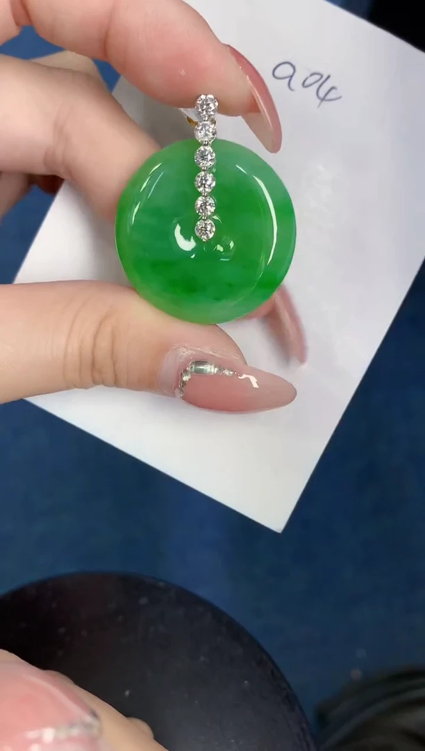 【闪购商品】翡翠颈饰18K金镶嵌000000000