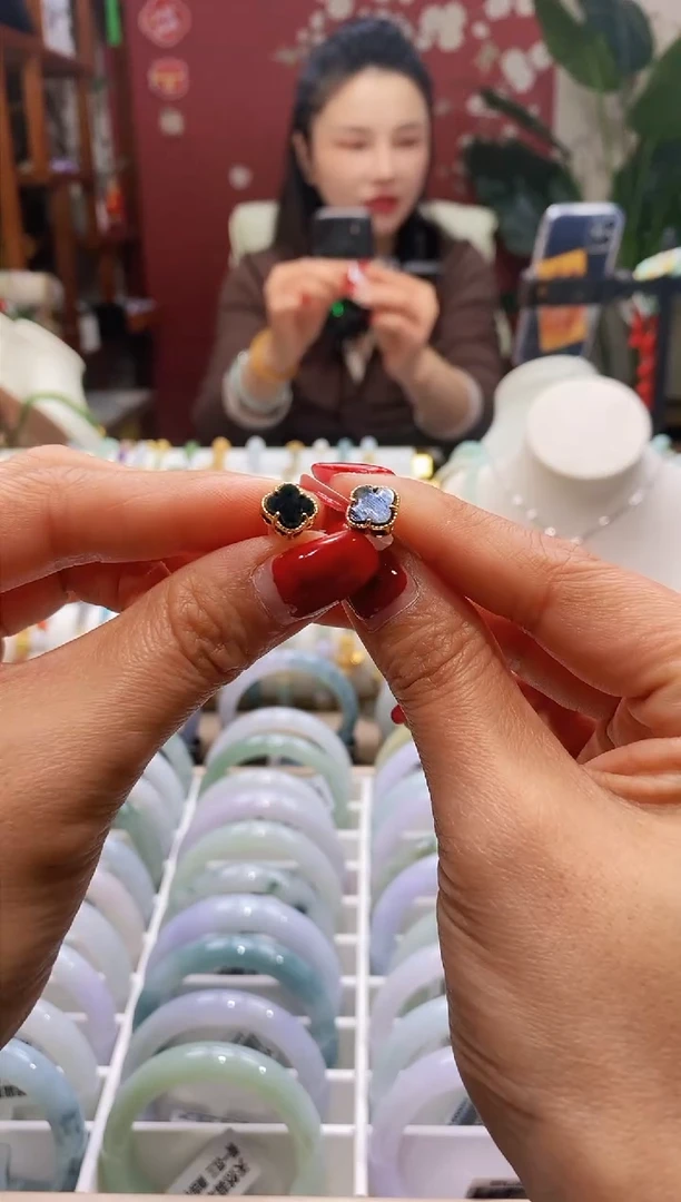 【闪购商品】和田玉（墨玉）耳钉银S925镶嵌85定向*奋进*墨玉耳钉