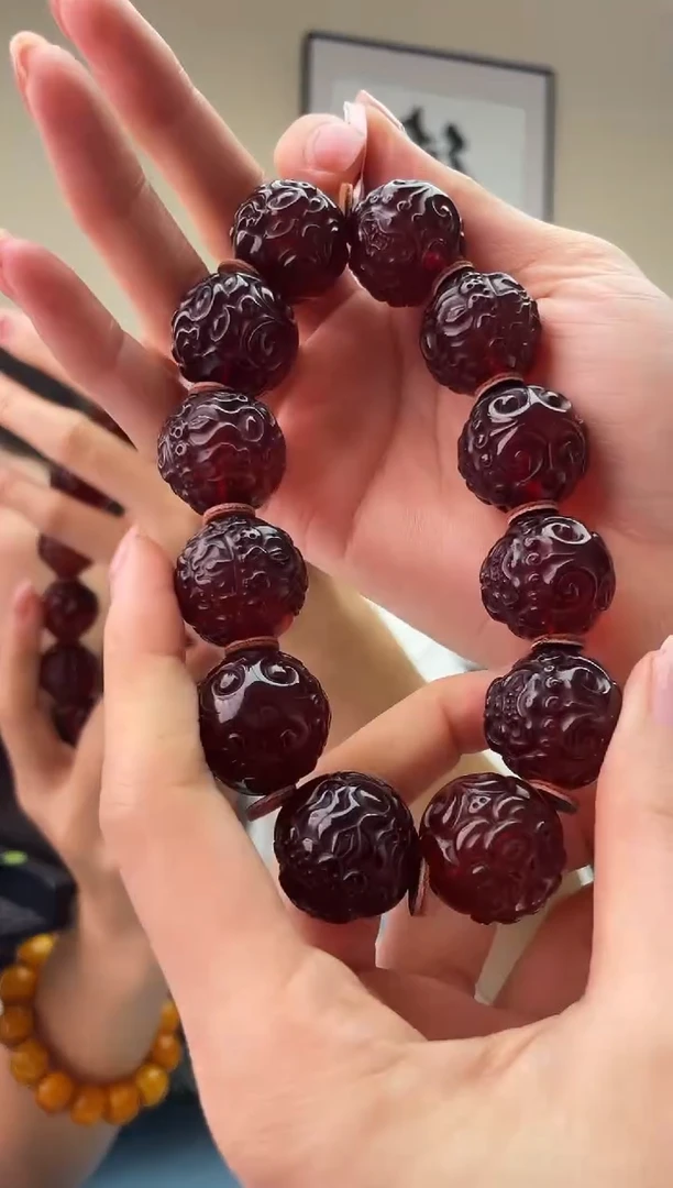 琥珀未镶嵌珠宝奇石T058 20假一罚十，多样性发一件