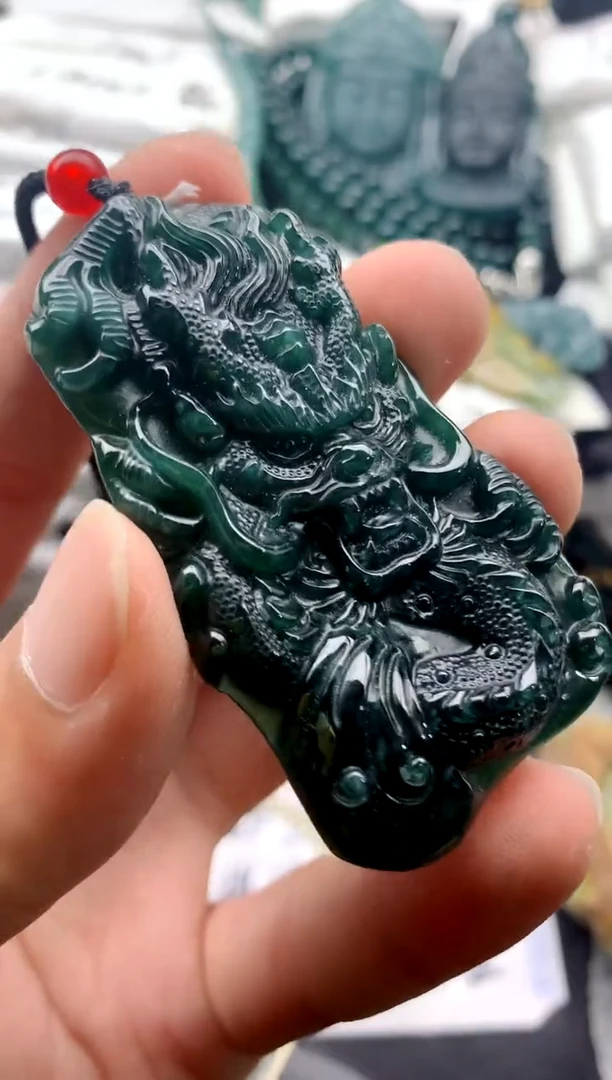 翡翠未镶嵌颈饰0000000000