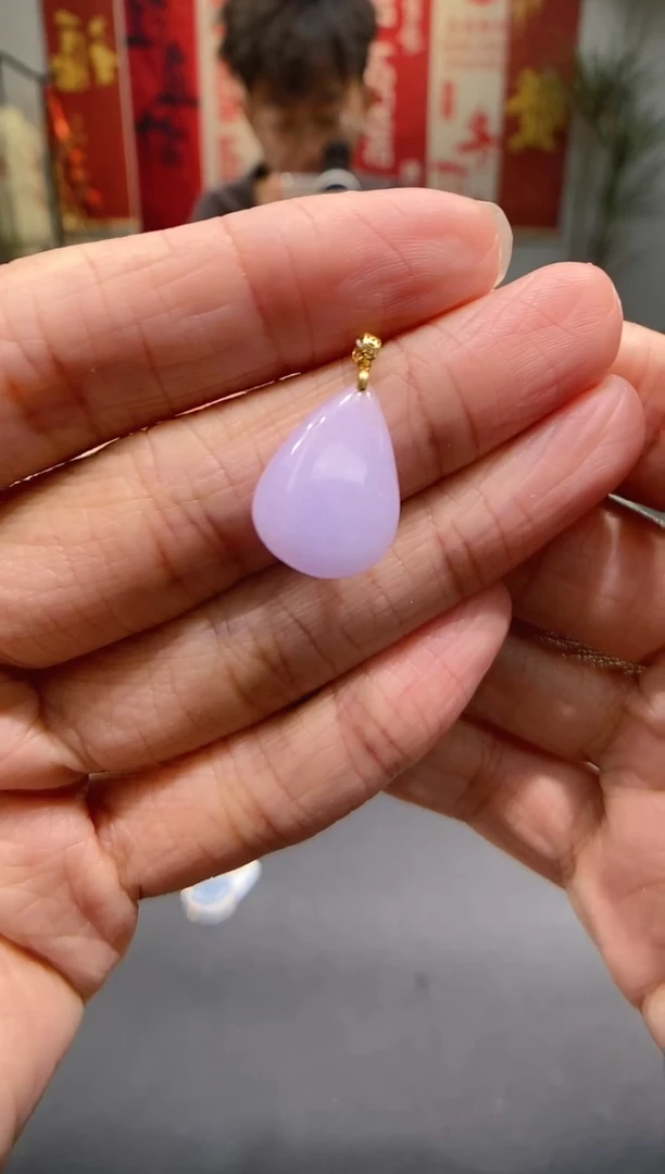 【闪购商品】翡翠吊坠(不含链)18K金镶嵌水滴