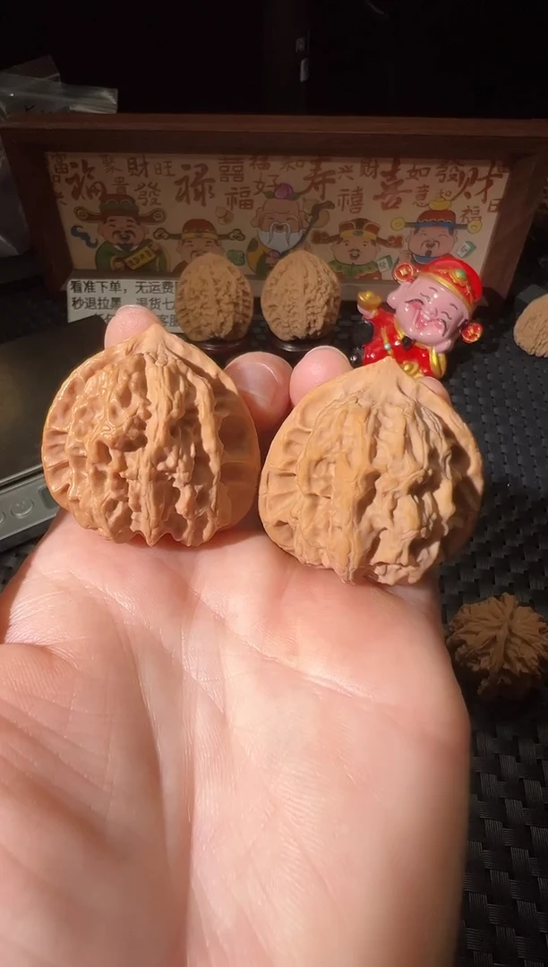 把件文玩核桃梨木台