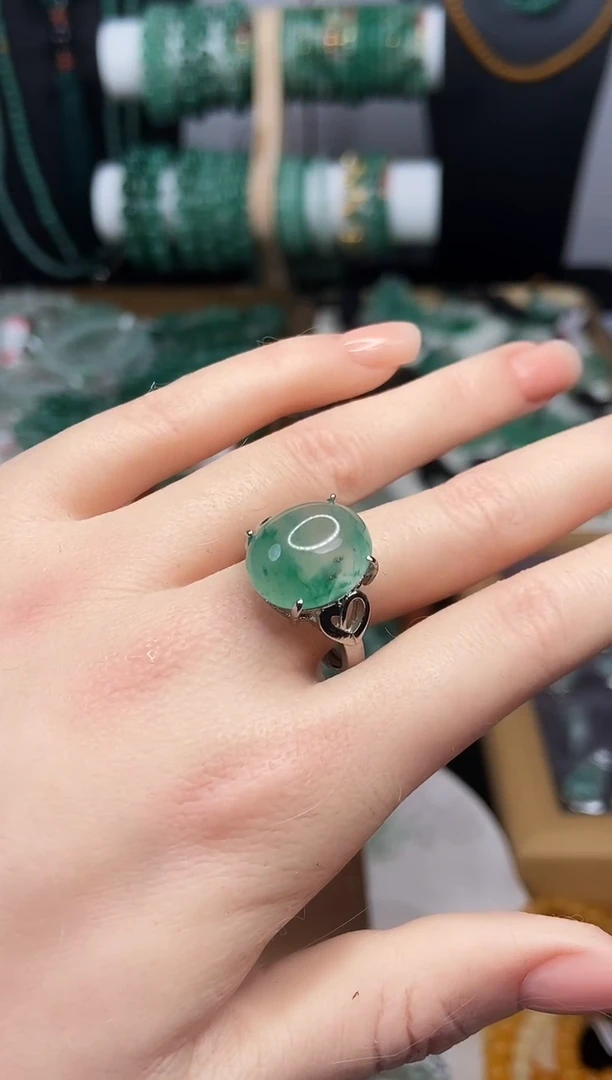 合金石英质玉（非洲翠）戒指开口型