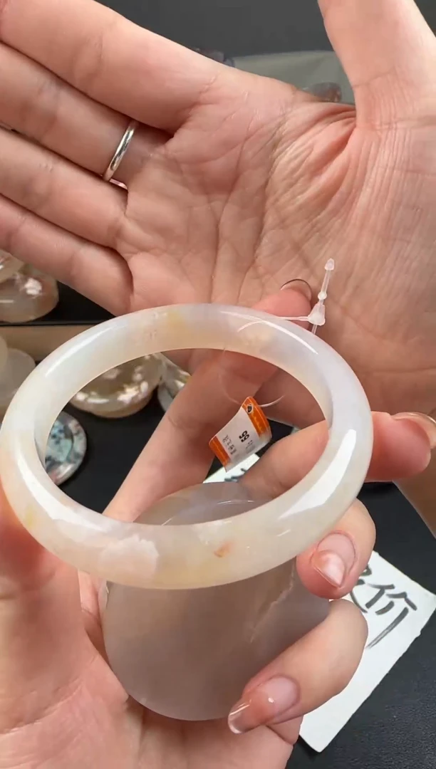 未镶嵌手镯石英质玉樱花玛瑙圈口55