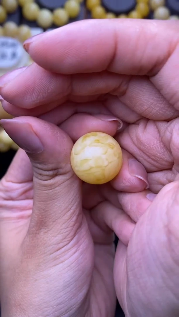 裸石琥珀未镶嵌大小姐珠宝52