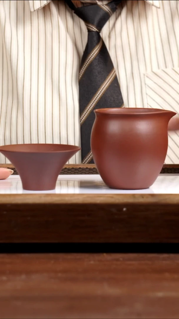 茶壶紫砂四号井底槽青公道220CC+茶漏