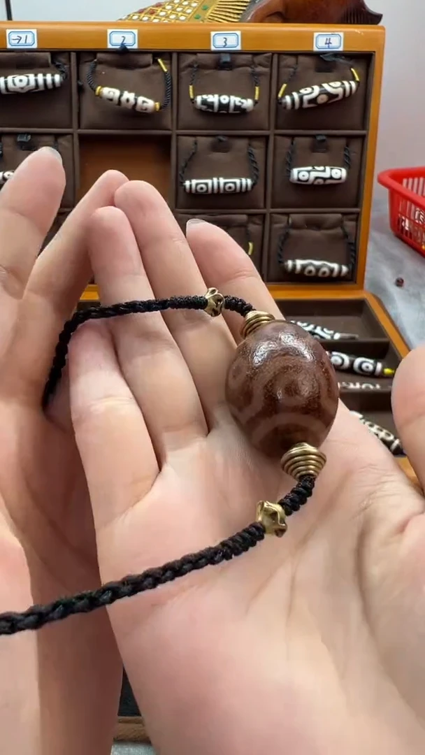 玛瑙/玉髓（覆膜）颈饰合金40（微瑕随机发货）