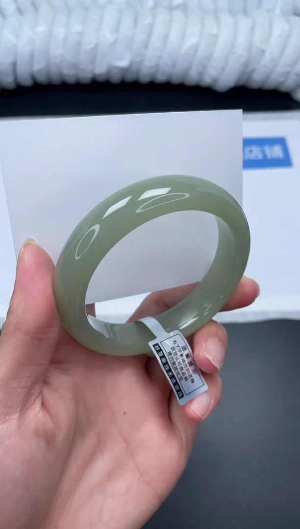 未镶嵌手镯石英质玉M96-58.1DK