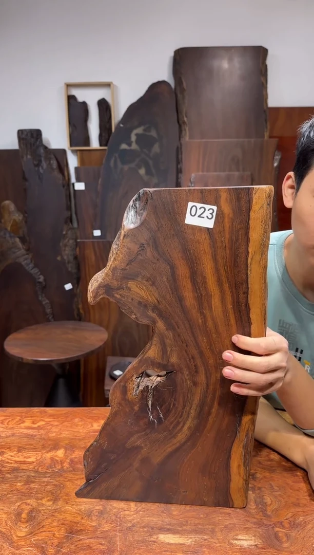 风车木（黑檀木）尺寸50*23*2编号023