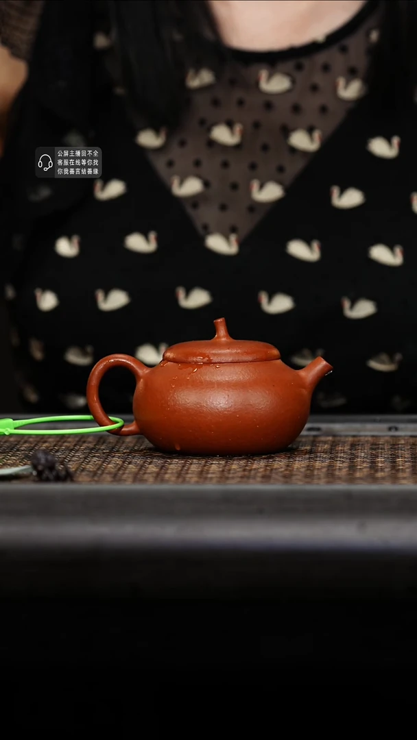 茶壶紫砂紫砂茶壶茄瓜老红泥