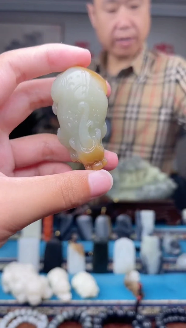 未镶嵌和田玉挂件1