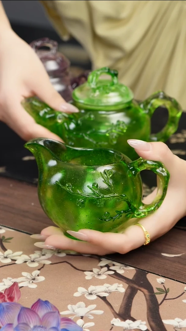 琉璃手工艺品绿色梅花侧把公道