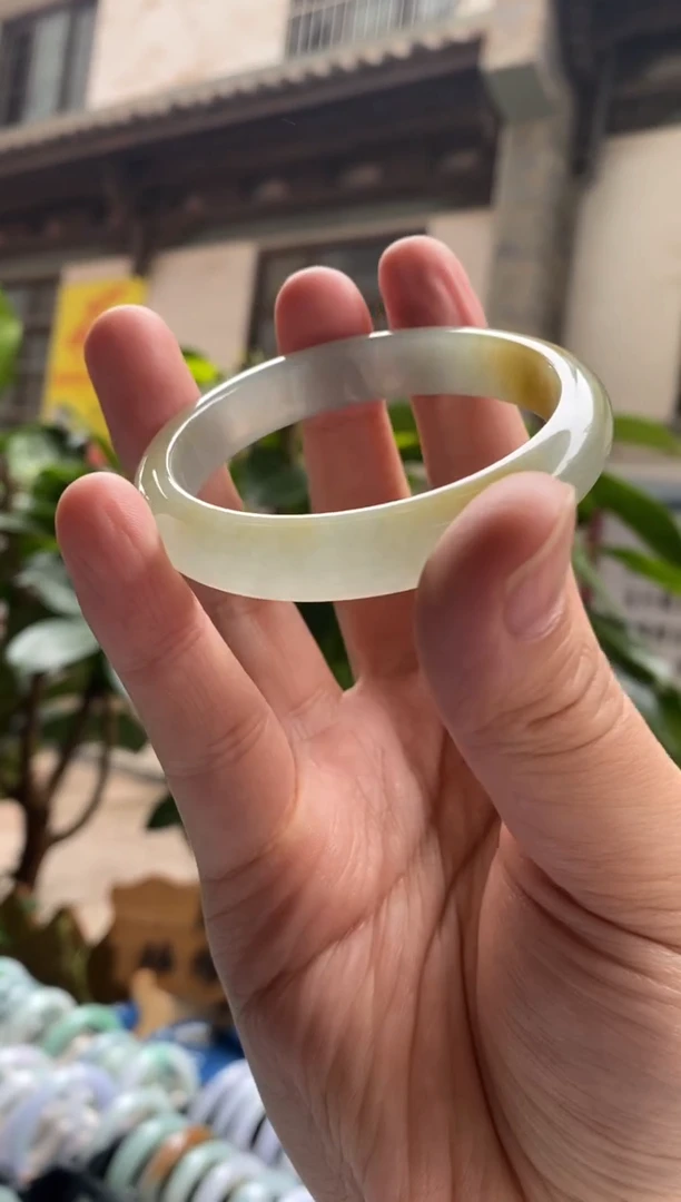 未镶嵌手镯翡翠53圈