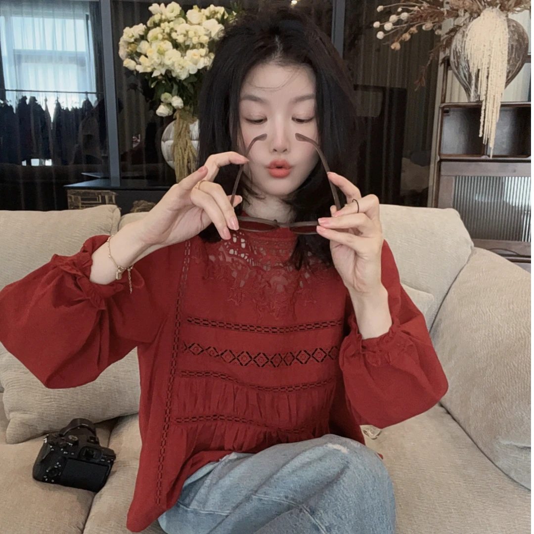 【悦悦专属】法式木耳花边镂空套头笼袖衬衣Y733