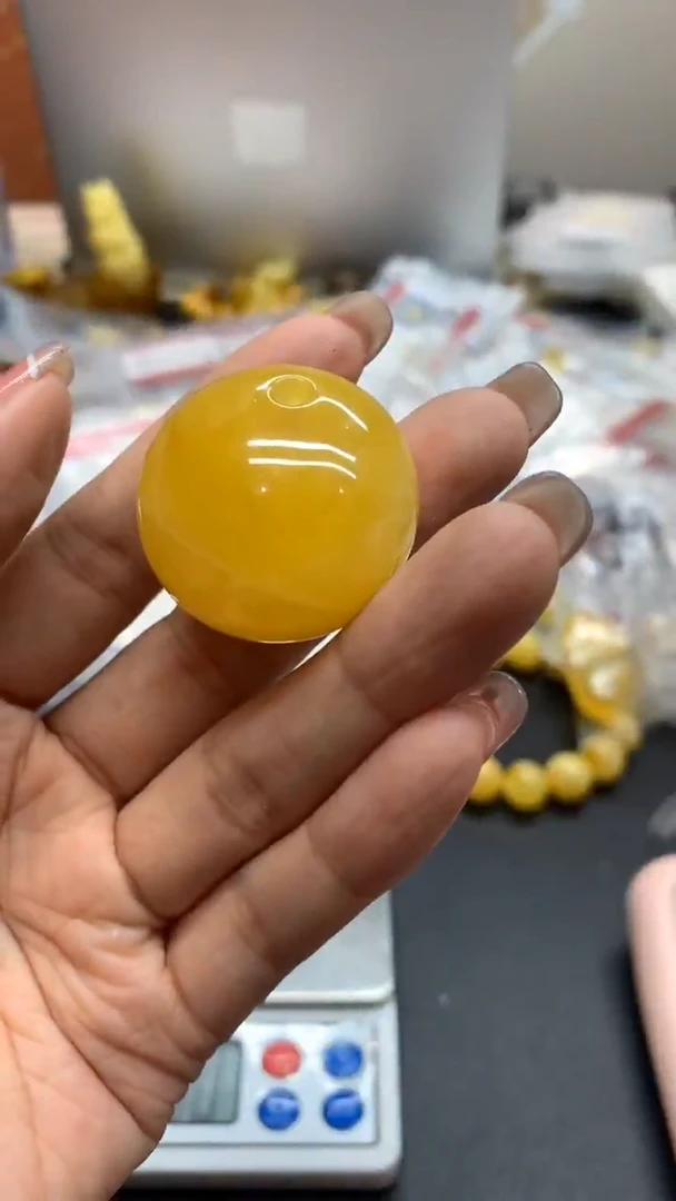 未镶嵌琥珀珠宝奇石2247