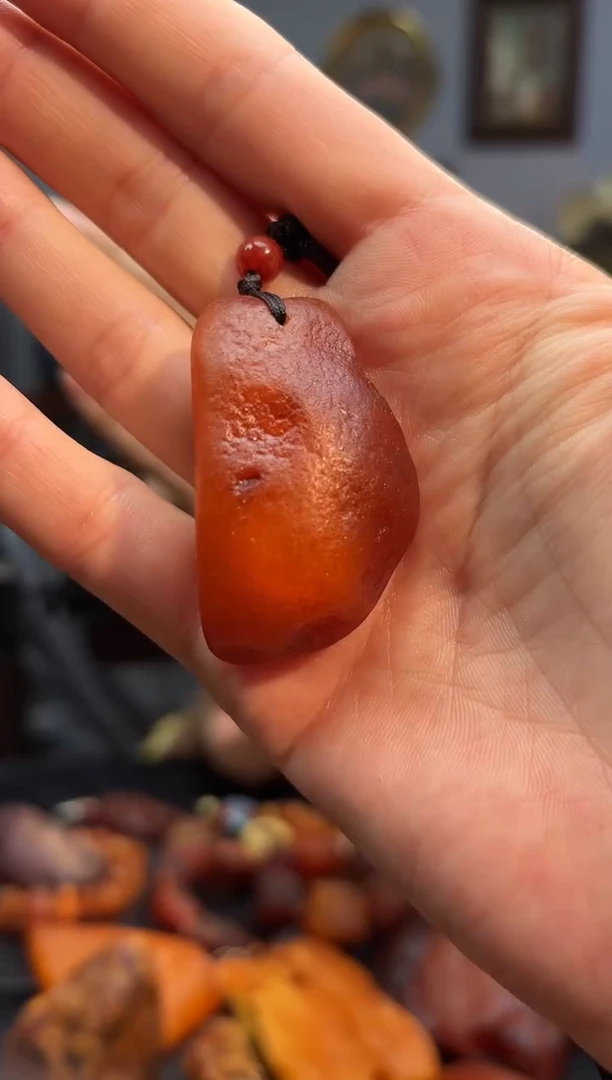 琥珀颈饰未镶嵌吊坠