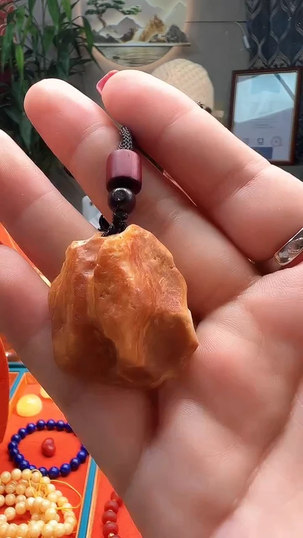 蜜蜡颈饰未镶嵌蜜蜡全皮吊坠