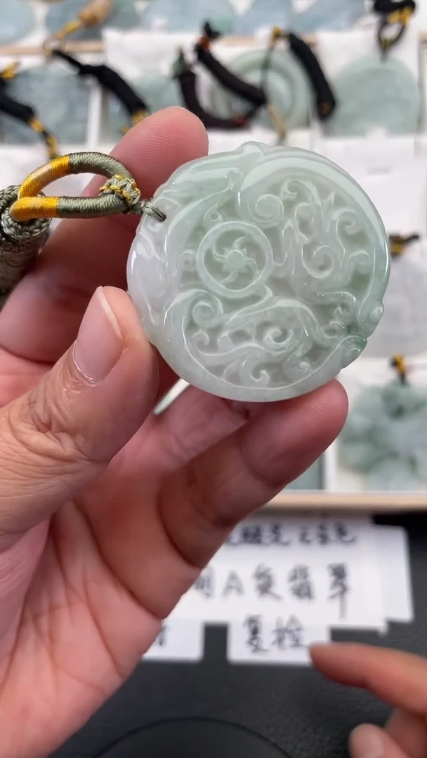 颈饰未镶嵌翡翠天然缅甸翡翠A货125