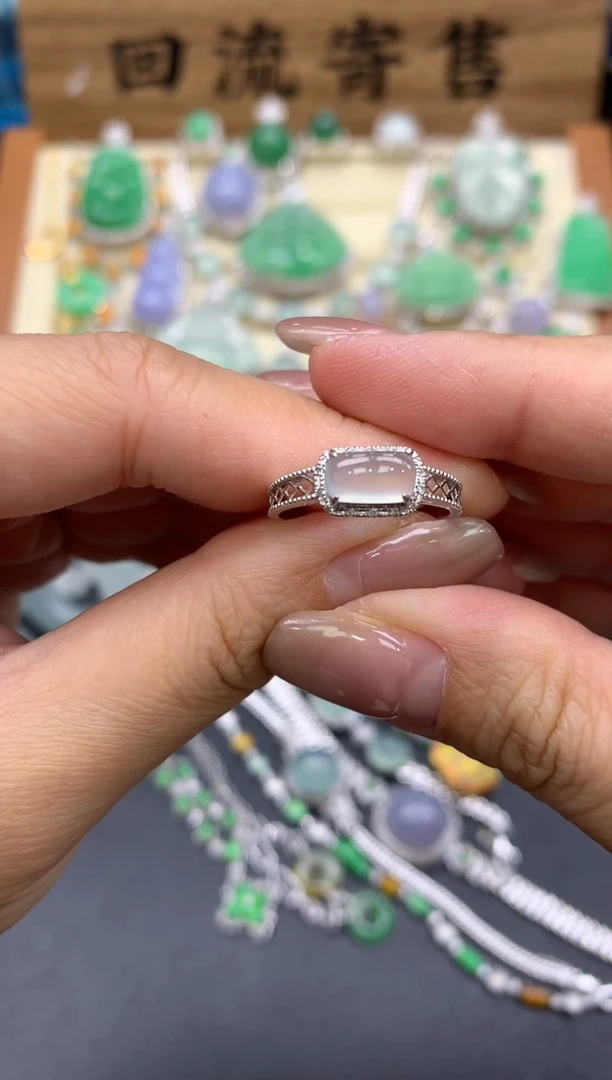 【闪购商品】翡翠戒指18K金镶嵌376-中国好珍宝