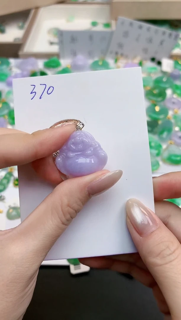 颈饰18K金镶嵌翡翠天然缅甸A货翡翠