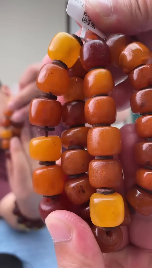 蜜蜡未镶嵌珠宝奇石H30，15植假一罚十多样性发其一H