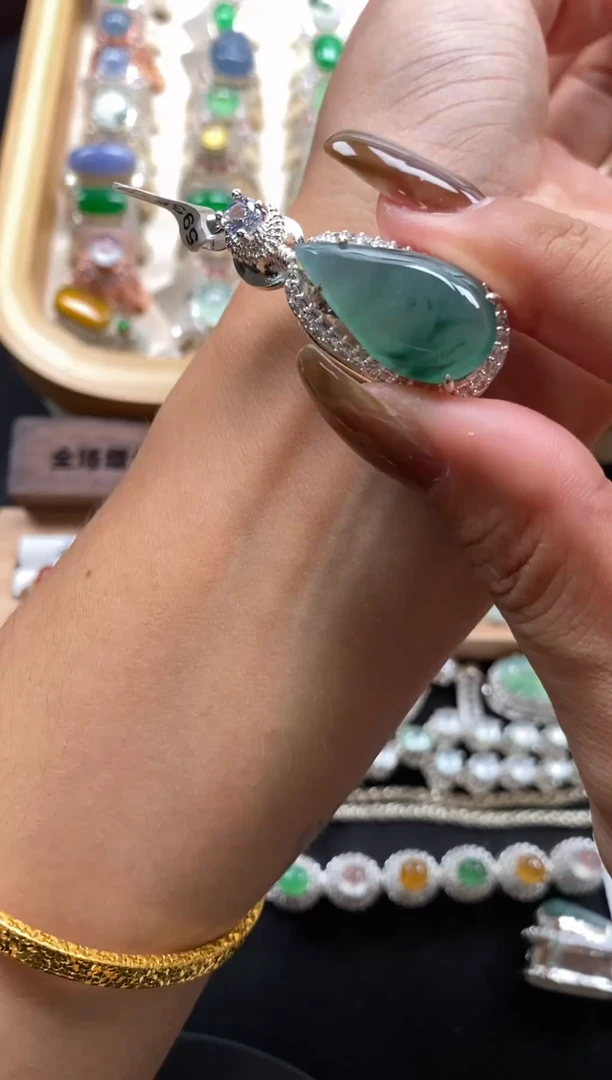 未镶嵌翡翠耳饰缅甸天然a货翡翠