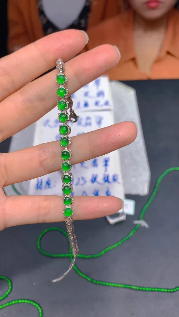 【闪购商品】定制翡翠未镶嵌01多样性发货（发其一）