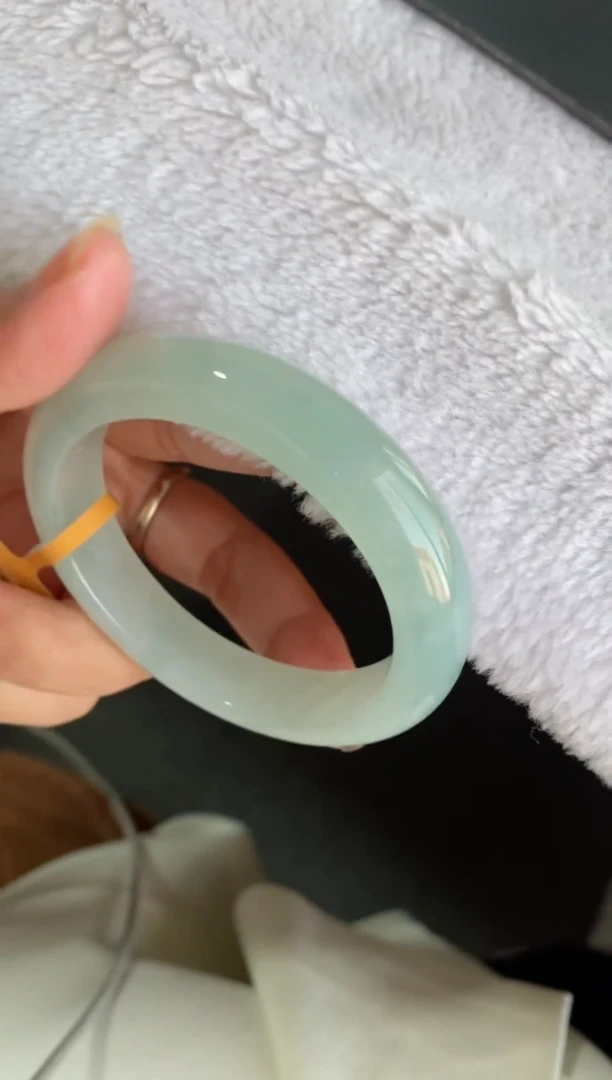 未镶嵌手镯翡翠（强推）种水色兼具葡萄肉冰晴绿 29号