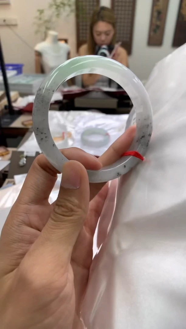 颈饰未镶嵌翡翠手镯58#