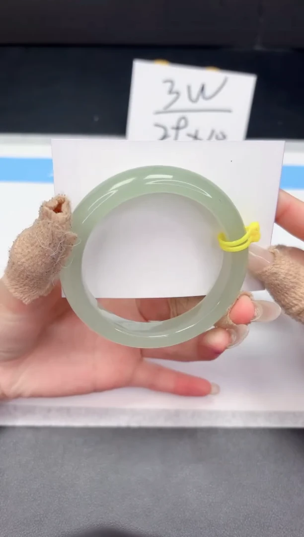 【闪购商品】石英质玉手镯未镶嵌523-56.3